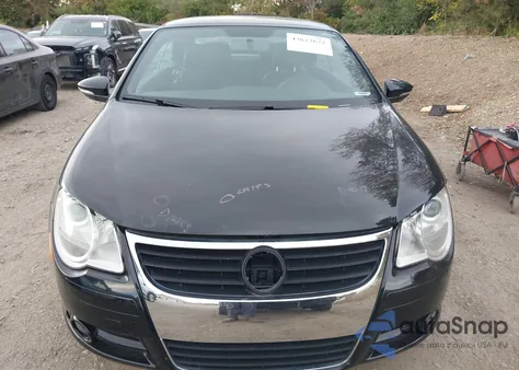 2011 Volkswagen Eos Komfort z USA, uszkodzony, nr VIN WVWBW7AH1BV004441